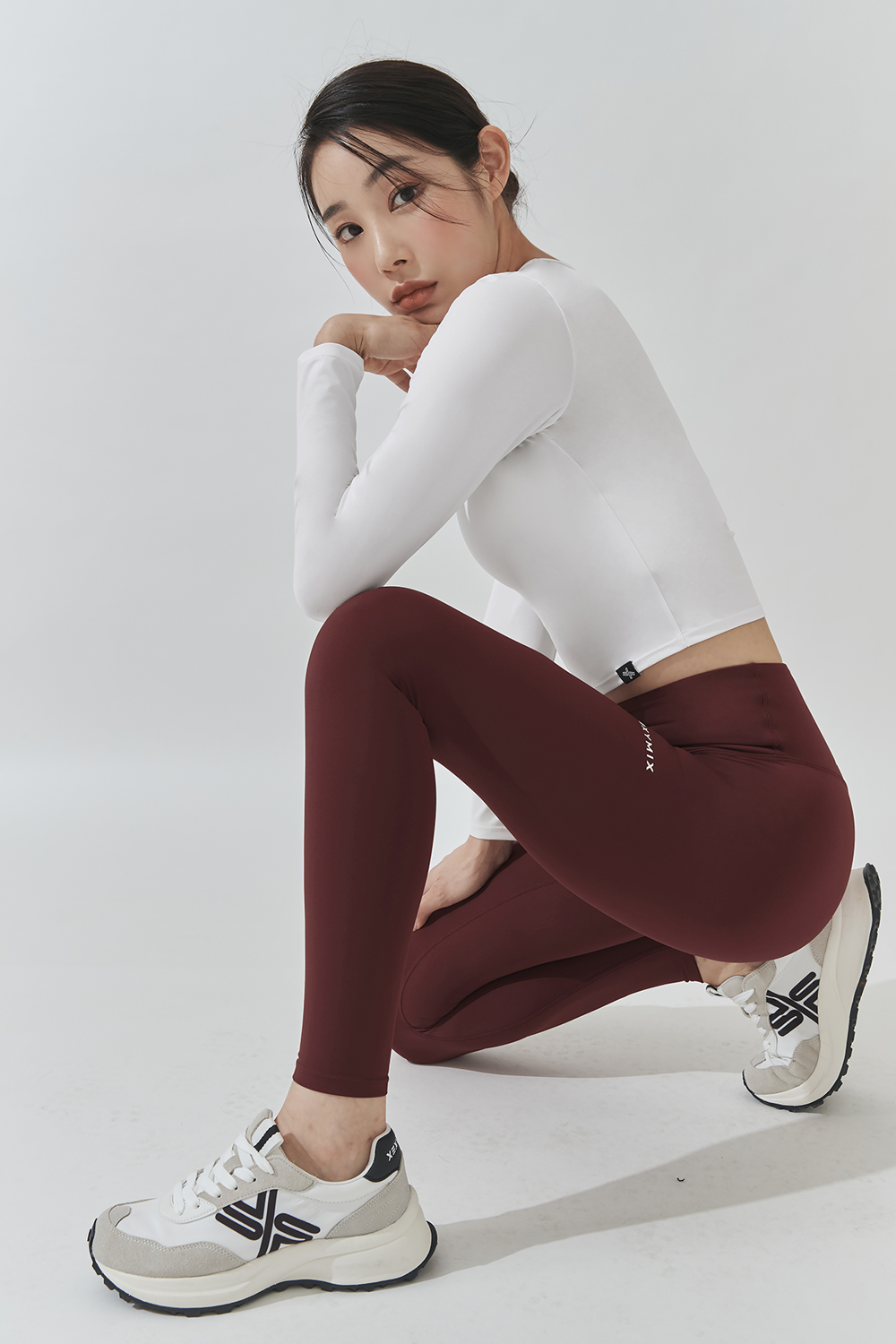 Feather Crop Top s dlouhými rukávy krémový