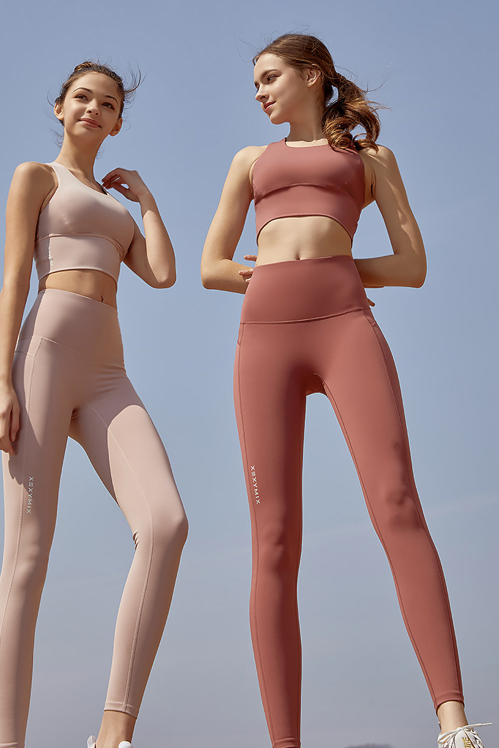 Růžové tílko na jógu