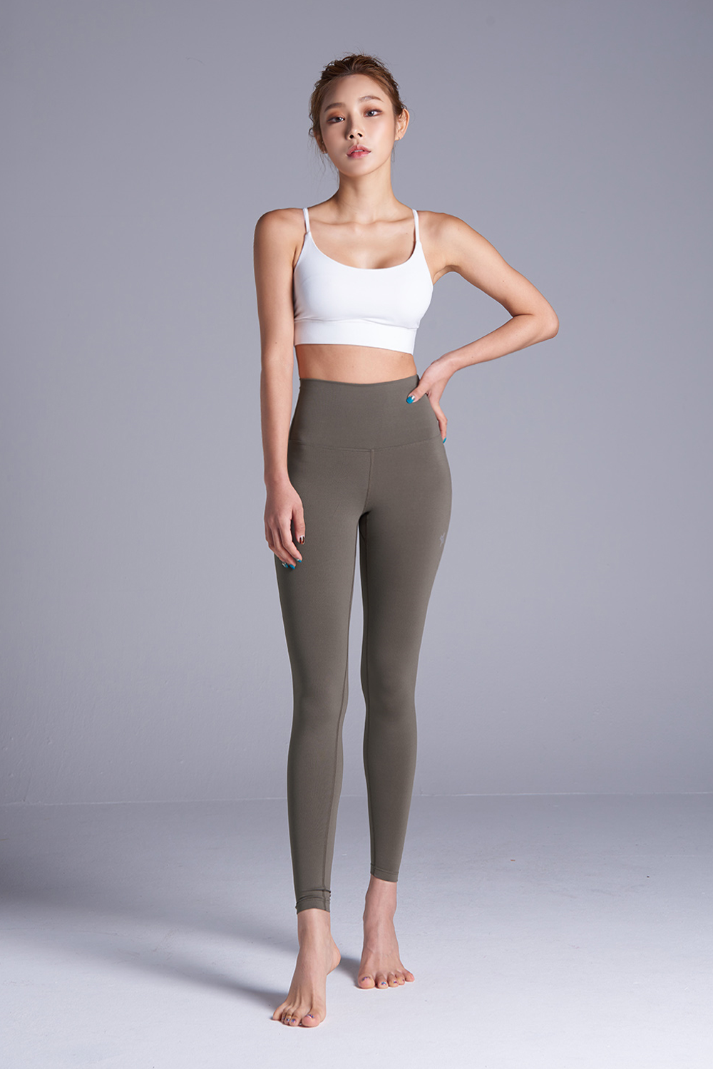 Khaki legíny na jógu s vysokým pasem